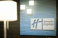 ล็อบบี้ Holiday Inn Express & Suites MADISON CENTRAL, an IHG Hotel