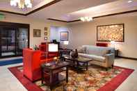 ล็อบบี้ Holiday Inn Express & Suites PITTSBURG, an IHG Hotel