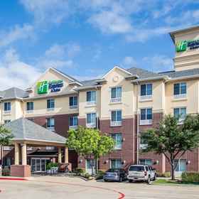 Hotel Exterior1Holiday Inn Express & Suites DALLAS - GRAND PRAIRIE I-20 by IHG, an IHG Hotel,Six Flags Mall飯店