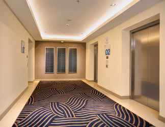 Lobi 2 Holiday Inn Express JAKARTA INTERNATIONAL EXPO, an IHG Hotel