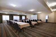 Ruangan Fungsional Holiday Inn Express PORT HUENEME, an IHG Hotel