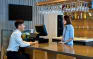 Bar, Cafe and Lounge 7 Holiday Inn Express SINGAPORE ORCHARD ROAD, an IHG Hotel