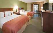 Bedroom 4 Holiday Inn AUSTIN CONFERENCE CENTER, an IHG Hotel