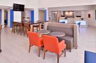 Lobi Holiday Inn Express & Suites FARMINGTON (BLOOMFIELD), an IHG Hotel