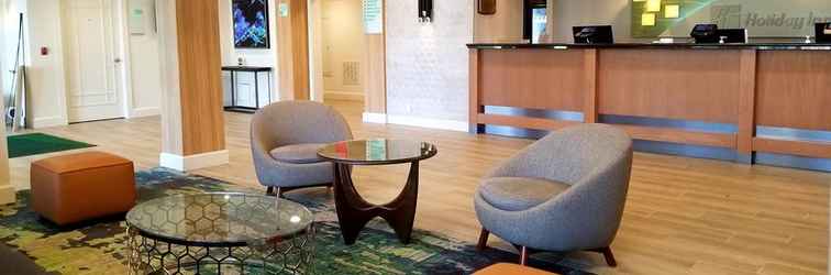 Lobby Holiday Inn & Suites PARSIPPANY FAIRFIELD, an IHG Hotel