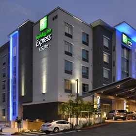 Holiday Inn Express & Suites SAN DIEGO - MISSION VALLEY by IHG, an IHG Hotel1 , 飯店圣地亚哥国际机场 (SAN)