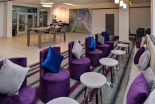 酒吧、咖啡廳與交誼廳 Holiday Inn Express & Suites SAN DIEGO - MISSION VALLEY by IHG, an IHG Hotel