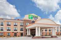 ภายนอกอาคาร Holiday Inn Express & Suites SAINT ROBERT - LEONARD WOOD, an IHG Hotel