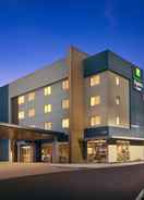 EXTERIOR_BUILDING Holiday Inn Express & Suites PORTLAND AIRPORT, an IHG Hotel