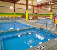 Swimming Pool 6 Holiday Inn GRAND RAPIDS - SOUTH, an IHG Hotel