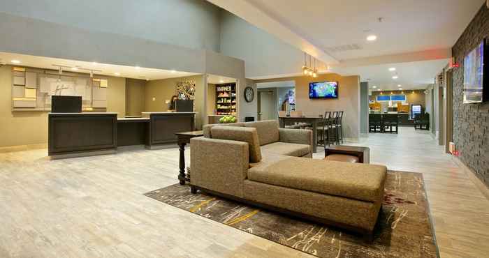 Lobi Holiday Inn Express & Suites PASO ROBLES, an IHG Hotel