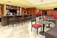 Bar, Kafe dan Lounge Holiday Inn DALLAS - GARLAND, an IHG Hotel