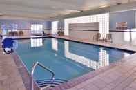 สระว่ายน้ำ Holiday Inn Express & Suites IDAHO FALLS, an IHG Hotel
