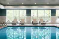 Swimming Pool Holiday Inn Express & Suites SAVANNAH N - PORT WENTWORTH, an IHG Hotel