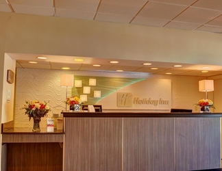 Lobby 2 Holiday Inn DANBURY-BETHEL @ I-84, an IHG Hotel