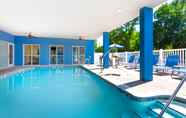 Swimming Pool 3 Holiday Inn Express & Suites LAKELAND NORTH - I-4, an IHG Hotel