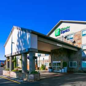 Hotel Exterior 1 Holiday Inn Express & Suites EVERETT by IHG, an IHG Hotel, Washington Hotels
