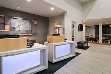 Lobby Holiday Inn Express & Suites EVERETT by IHG, an IHG Hotel