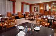 ร้านอาหาร 3 Holiday Inn PURDUE - FORT WAYNE, an IHG Hotel