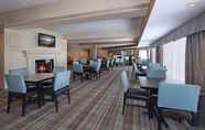 ร้านอาหาร 2 Holiday Inn Express PORT HUENEME, an IHG Hotel