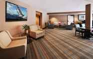 ล็อบบี้ 5 Holiday Inn Express PORT HUENEME, an IHG Hotel