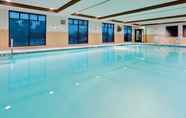 Swimming Pool 7 Holiday Inn Express & Suites WARMINSTER - HORSHAM, an IHG Hotel