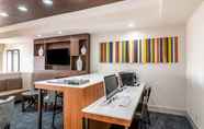 Functional Hall 7 Holiday Inn Express & Suites CAMARILLO, an IHG Hotel