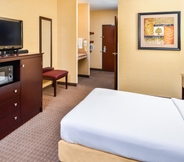 Others 5 Holiday Inn Express & Suites PORTLAND-JANTZEN BEACH, an IHG Hotel