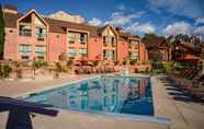 Swimming Pool 2 Holiday Inn Express SPRINGDALE - ZION NATL PK AREA, an IHG Hotel