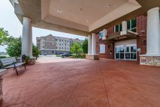 Ruang Umum Holiday Inn Express & Suites FORT WORTH - FOSSIL CREEK by IHG, an IHG Hotel