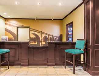 ล็อบบี้ 2 Staybridge Suites KANSAS CITY-INDEPENDENCE, an IHG Hotel