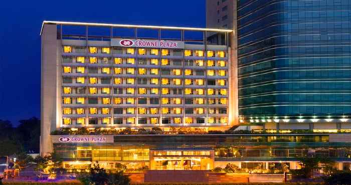 Bangunan Crowne Plaza AHMEDABAD CITY CENTRE, an IHG Hotel