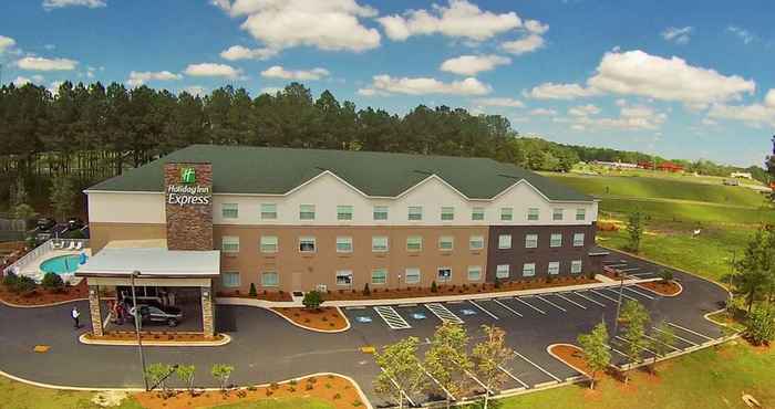 ภายนอกอาคาร Holiday Inn Express DEFUNIAK SPRINGS, an IHG Hotel