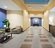 Lobi 2 Holiday Inn Express & Suites OKMULGEE, an IHG Hotel