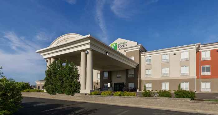 Exterior Holiday Inn Express & Suites LAWRENCE, an IHG Hotel