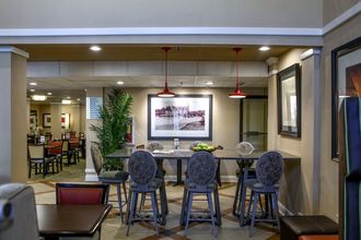 大堂 4 Holiday Inn Express & Suites ATLANTA-EMORY UNIVERSITY AREA by IHG, an IHG Hotel