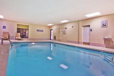 游泳池 Holiday Inn Express & Suites ATLANTA-EMORY UNIVERSITY AREA by IHG, an IHG Hotel