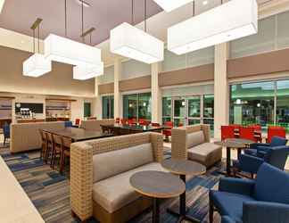 Lobi 2 Holiday Inn Express & Suites HOUSTON S - MEDICAL CTR AREA, an IHG Hotel