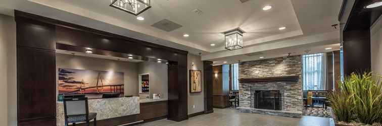 Lobby Staybridge Suites CHARLESTON - MOUNT PLEASANT, an IHG Hotel