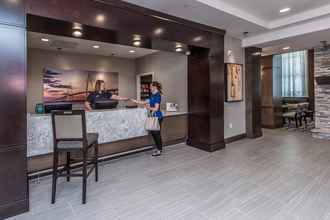 Lobby 4 Staybridge Suites CHARLESTON - MOUNT PLEASANT, an IHG Hotel