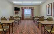 Functional Hall 6 Candlewood Suites MINOT