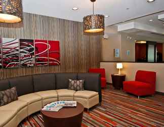 Sảnh chờ 2 Holiday Inn Express & Suites COLUMBUS - EASTON AREA, an IHG Hotel