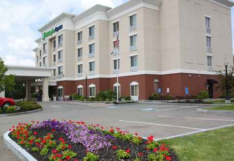 Bangunan Holiday Inn Express CORTLAND, an IHG Hotel