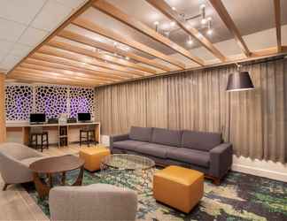 Sảnh chờ 2 Holiday Inn & Suites PARSIPPANY FAIRFIELD, an IHG Hotel