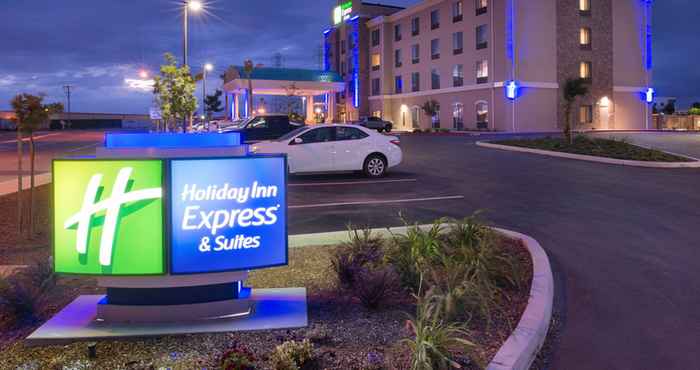 ภายนอกอาคาร Holiday Inn Express & Suites BAKERSFIELD AIRPORT, an IHG Hotel