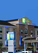 EXTERIOR_BUILDING Holiday Inn Express & Suites Houston North - IAH Area, an IHG Hotel