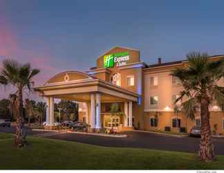 Bên ngoài 2 Holiday Inn Express & Suites RED BLUFF-SOUTH REDDING AREA, an IHG Hotel