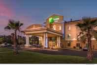 ภายนอกอาคาร Holiday Inn Express & Suites RED BLUFF-SOUTH REDDING AREA, an IHG Hotel