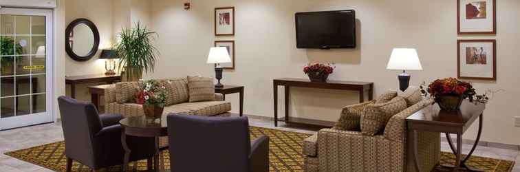 Lobby Candlewood Suites MINOT