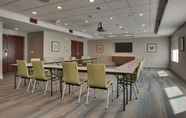 Ruangan Fungsional 5 Holiday Inn Express & Suites AURORA - NAPERVILLE, an IHG Hotel